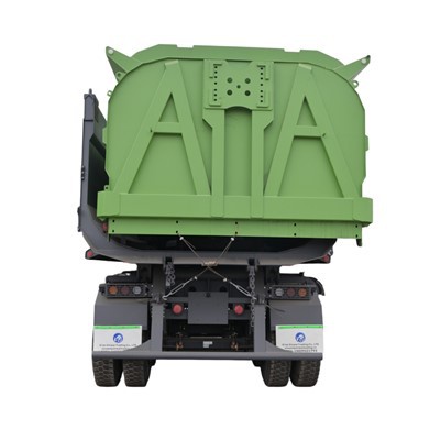 Rear-tipping Dump Truck