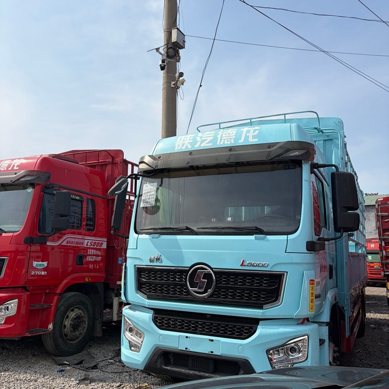 Used Shacman Trucks factory